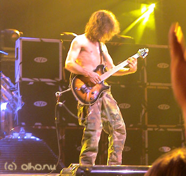 Eddie doing his stuff yet on Poundcake - © Olho Nu